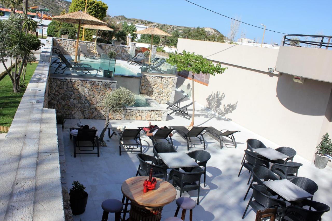 John Mary Aparthotel 3*